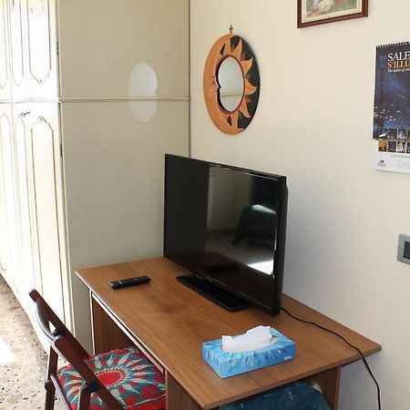 B&B La Contessa Salerno Bagian luar foto