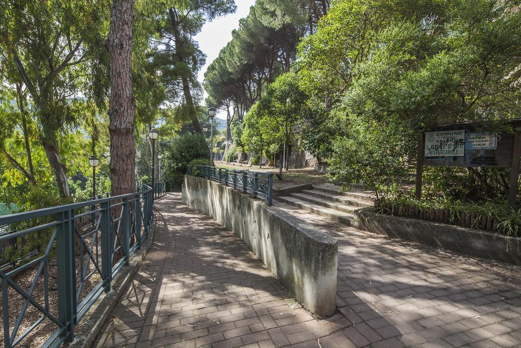 B&B La Contessa Salerno Bagian luar foto