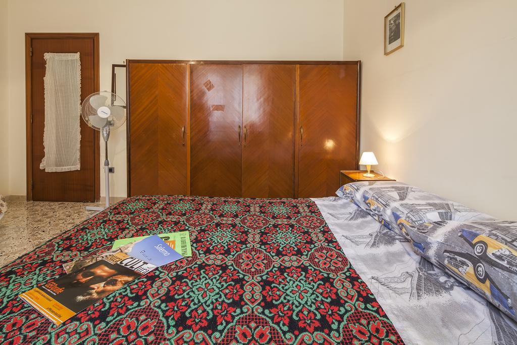 B&B La Contessa Salerno Ruang foto