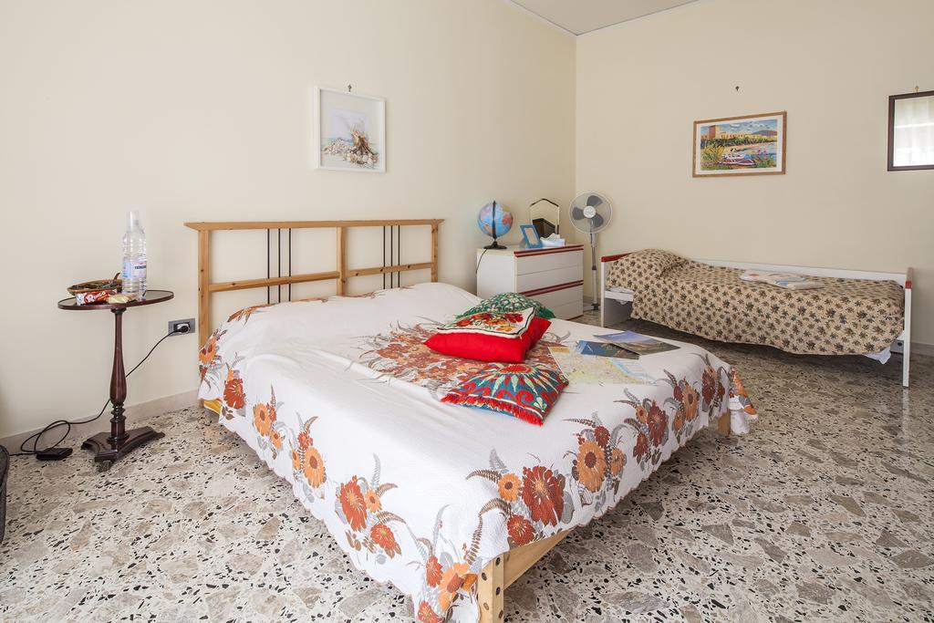 B&B La Contessa Salerno Ruang foto